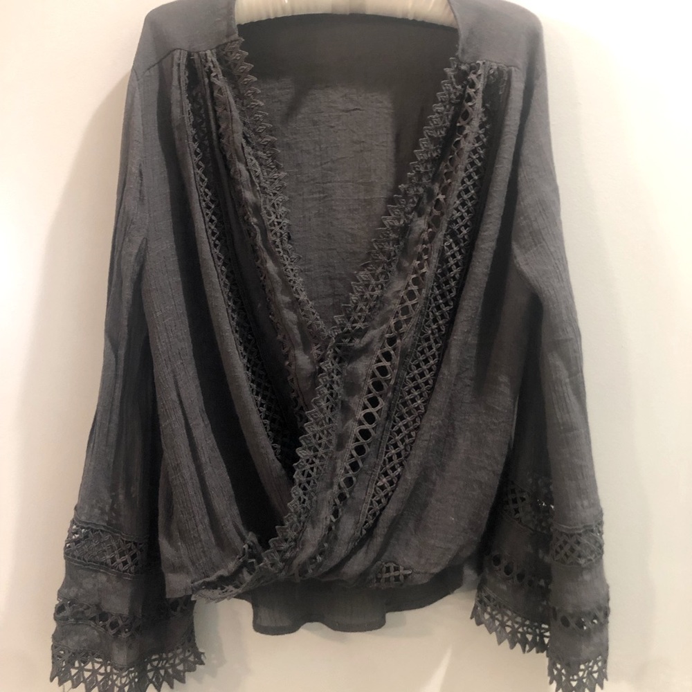 Gray FAB’RIK women’s blouse